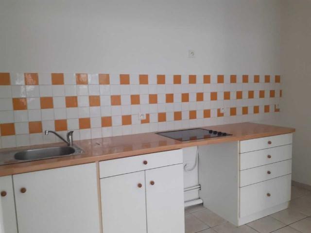 Location Appartement 2 pièces 43m² NIMES 30000