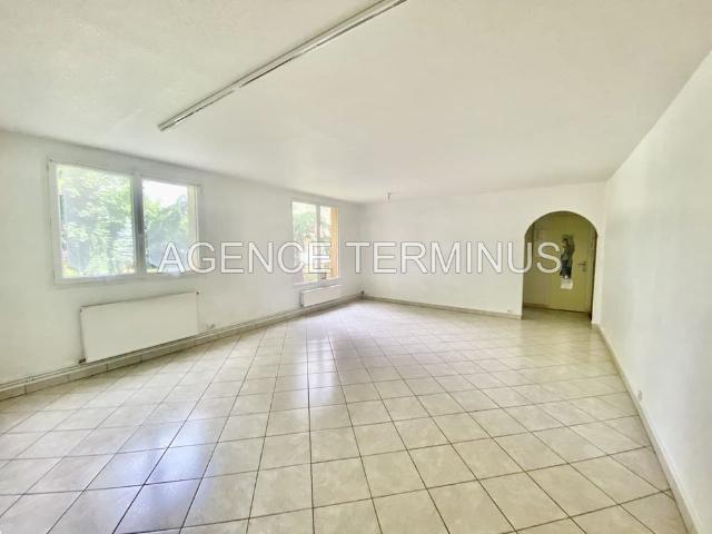 Location Appartement 2 pièces 43m² ST GRATIEN 95210