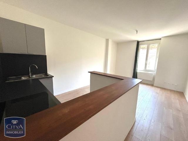 Location Appartement 2 pièces 43m² ST ETIENNE 42000