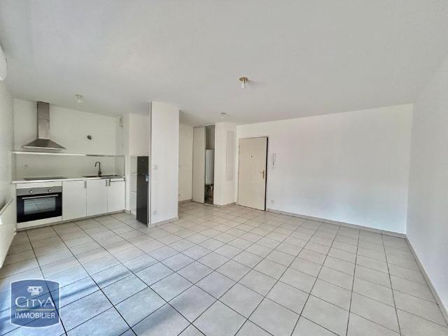 Location Appartement 2 pièces 43m² ST ETIENNE 42000