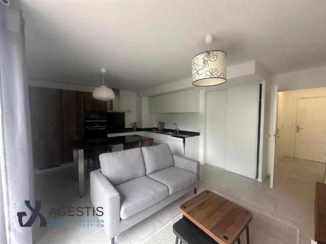 Location Appartement 2 pièces 43m² TOULOUSE 31400