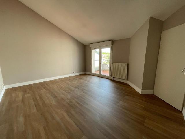 Location Appartement 2 pièces 43m² TOULOUSE 31400