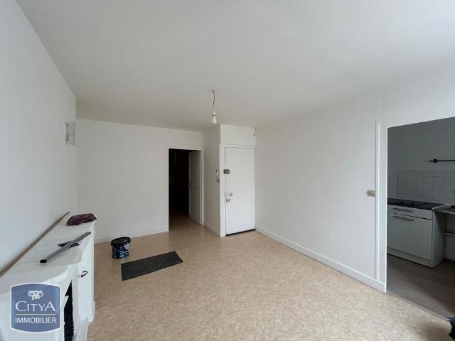Location Appartement 2 pièces 43m² TOURS 37000