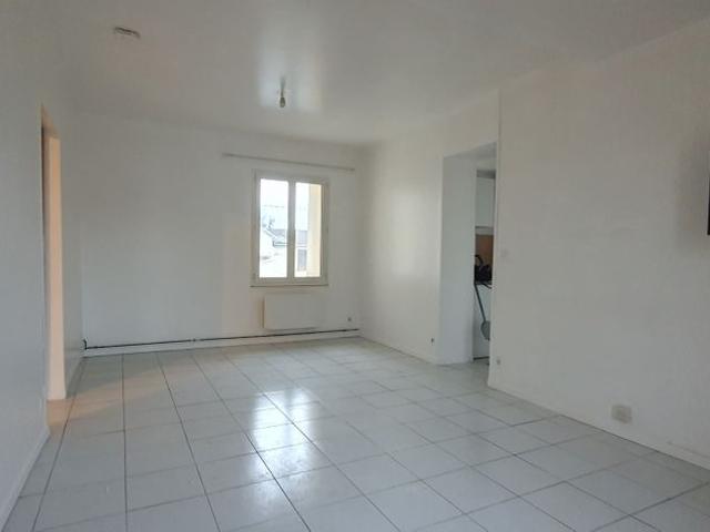 Location Appartement 2 pièces 43m² VAUJOURS 93410