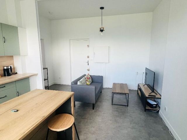 Location appartement 2 pièces, 40.00m², Orléans