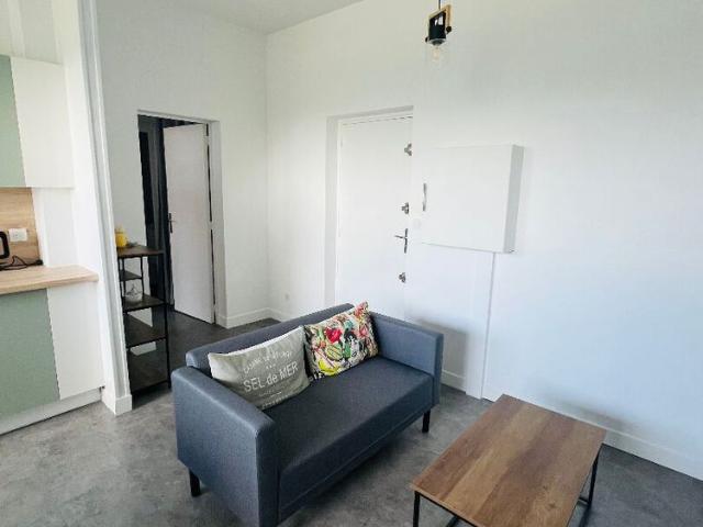 Location appartement 2 pièces, 40.00m², Orléans