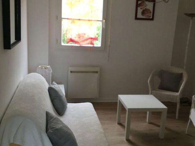 Location appartement 2 pièces, 40.00m², Ligné