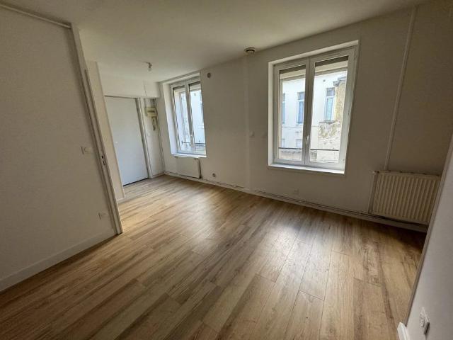 Location Appartement 2 pièces 40 m2 à Saint Quentin
