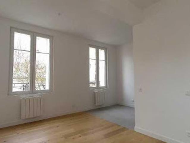 Location Appartement 2 pièces 40 m2 Courbevoie