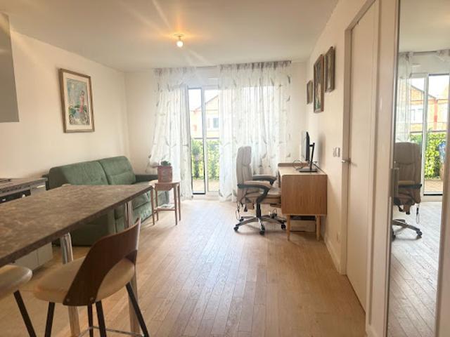 Location Appartement 2 pièces 40 m2 Courbevoie