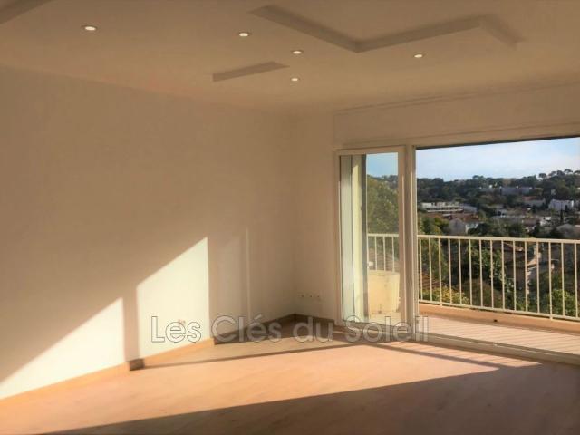 Location appartement 2 pièces 40 m² Toulon