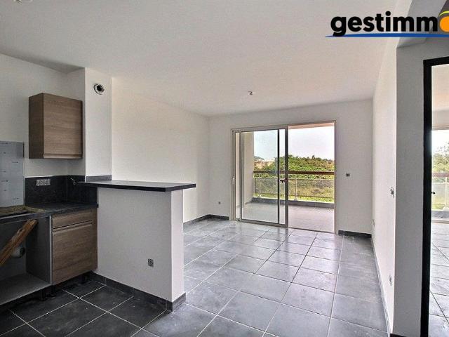 Location Appartement 2 pièces 40m² CAYENNE 97300