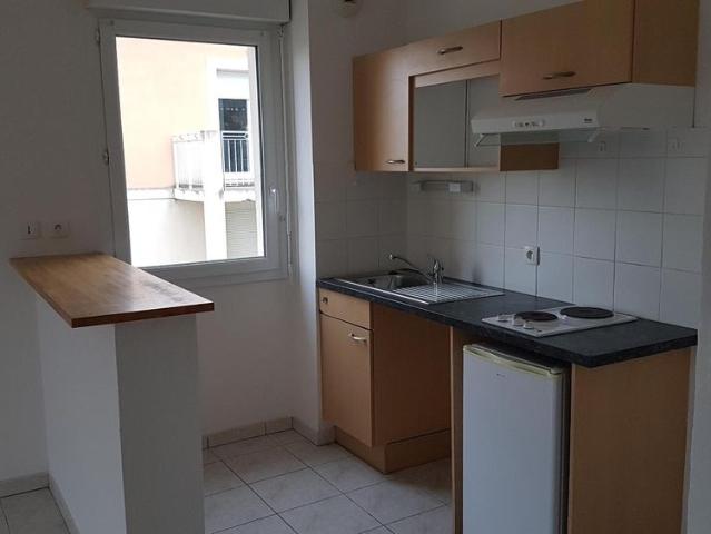 Location Appartement 2 pièces 40m² CARCASSONNE 11000