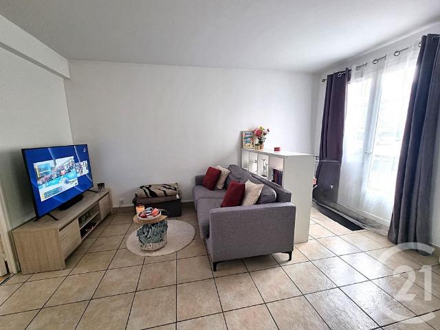 Location Appartement 2 pièces 40m² BRIE COMTE ROBERT 77170