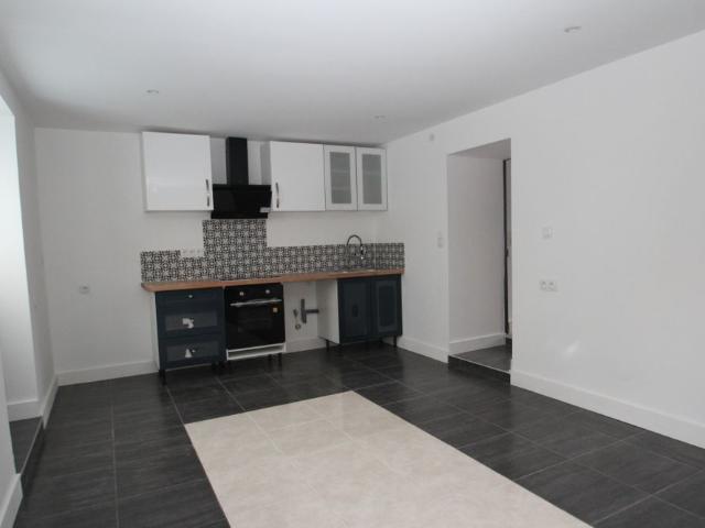 Location Appartement 2 pièces 40m² DECIZE 58300