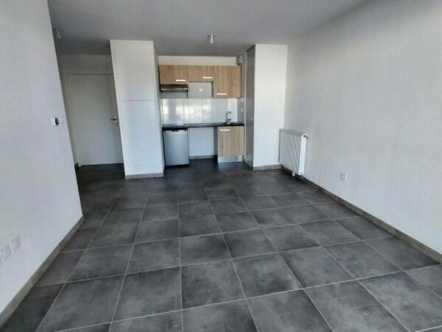 Location Appartement 2 pièces 40m² FONBEAUZARD 31140