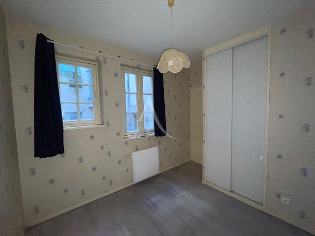 Location Appartement 2 pièces 40m² FONTENAY LE COMTE 85200