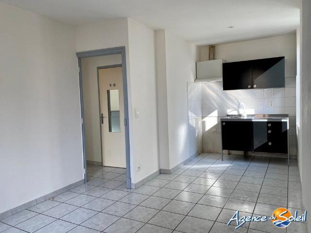 Location Appartement 2 pièces 40m² OLONZAC 34210