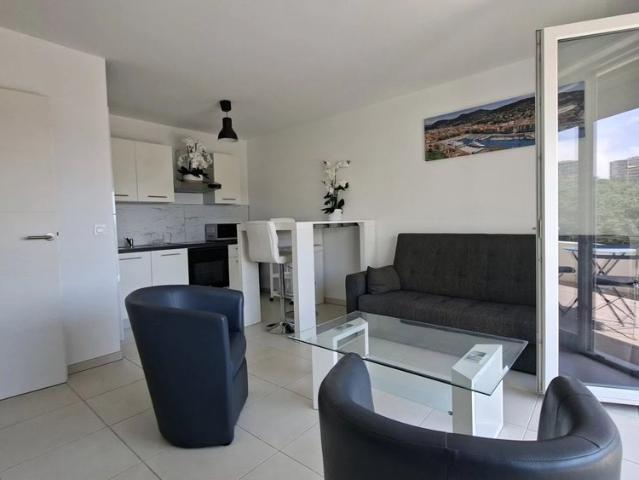 Location Appartement 2 pièces 40m² LE CANNET 06110