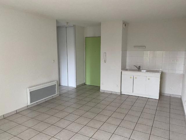 Location Appartement 2 pièces 40m² LE CREUSOT 71200