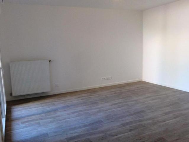 Location Appartement 2 pièces 40m² LE MANS 72000