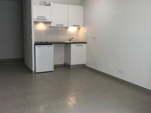 Location Appartement 2 pièces 40m² MONTPELLIER 34000