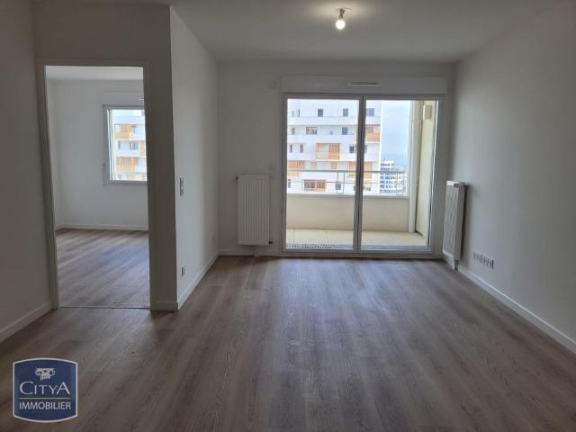 Location Appartement 2 pièces 40m² NOISY LE GRAND 93160