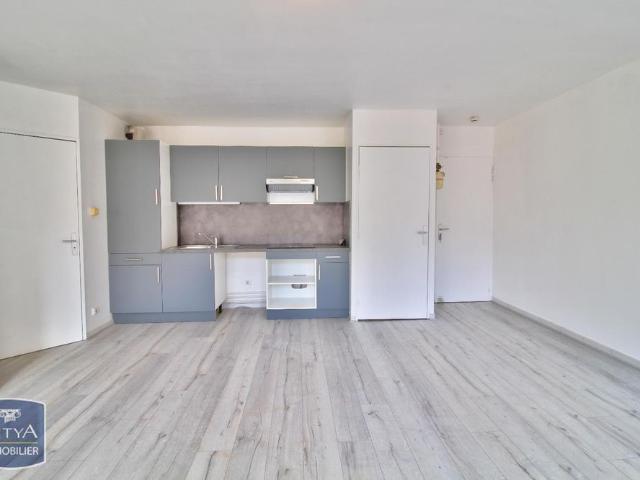 Location Appartement 2 pièces 40m² ST ETIENNE 42000