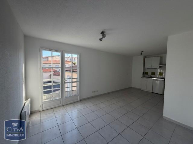 Location Appartement 2 pièces 40m² PONT DU CHATEAU 63430