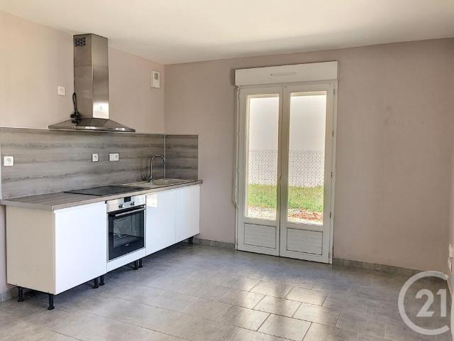 Location Appartement 2 pièces 40m² ROSIERES PRES TROYES 10430
