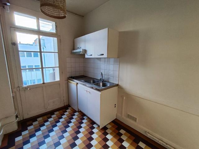 Location Appartement 2 pièces 40m² TOURS 37000