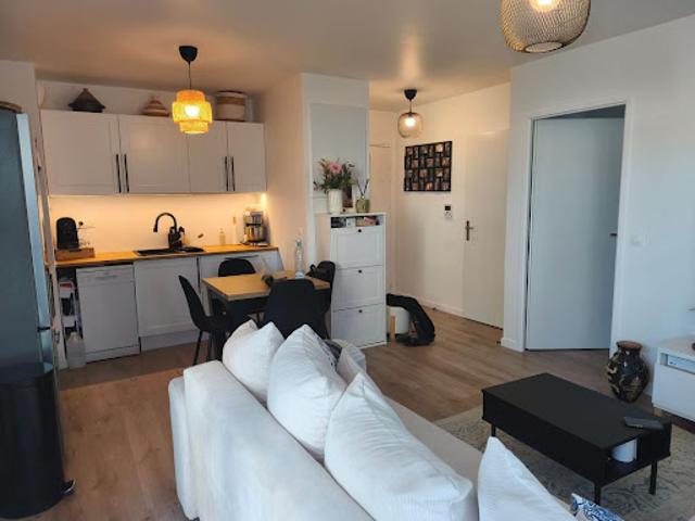 Location Appartement 2 pièces 41.44 m2 Évry Courcouronnes