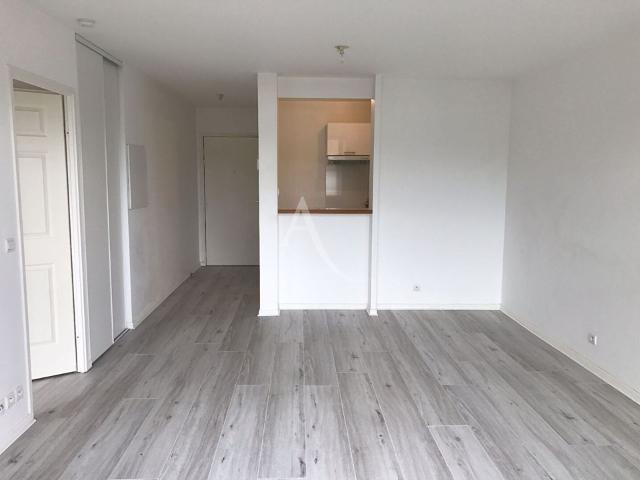 Location appartement 2 pièces, 41.66m², Élancourt