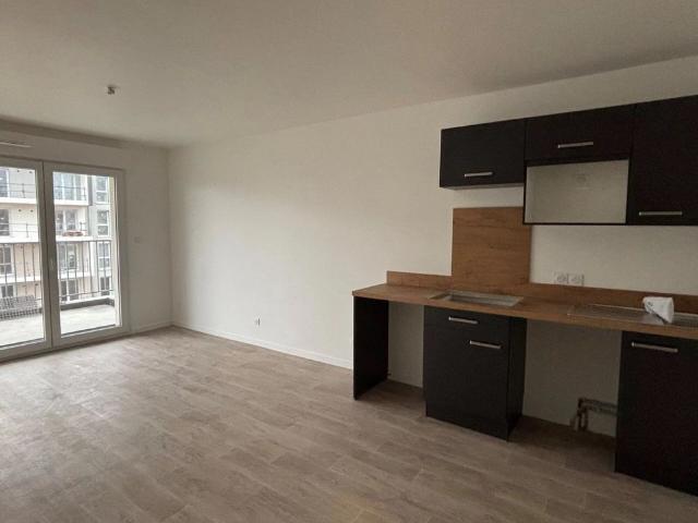 Location Appartement 2 pièces 41 m2 à Luisant