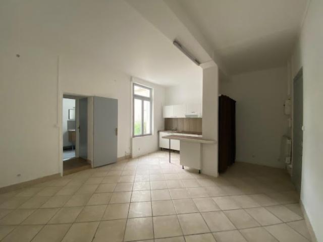 Location Appartement 2 pièces 41 m2 Rochefort
