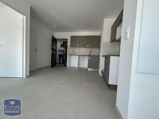 Location Appartement 2 pièces 41m² CAVAILLON 84300