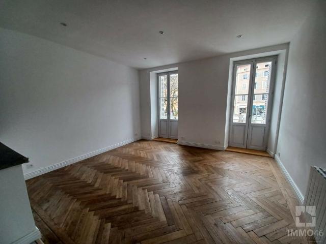 Location Appartement 2 pièces 41m² CAHORS 46000