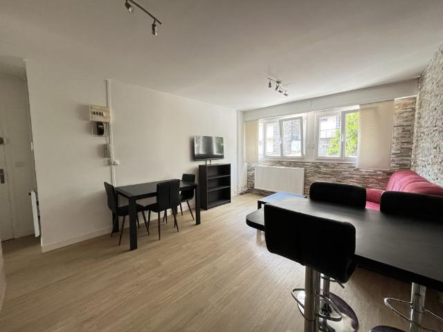 Location Appartement 2 pièces 41m² CHAMALIERES 63400