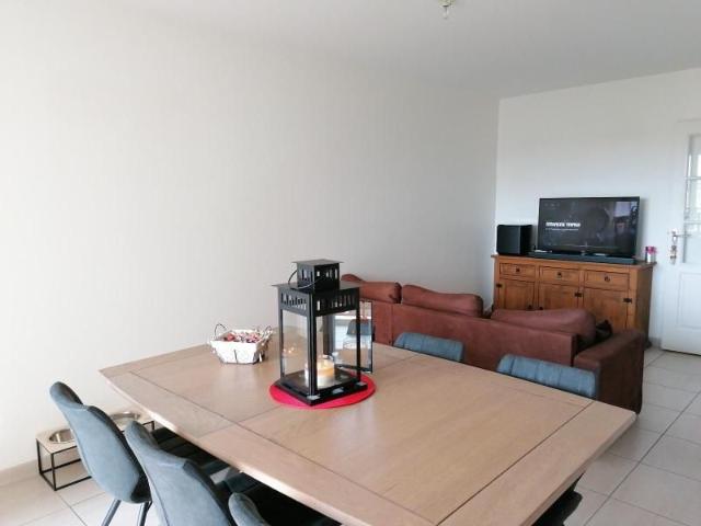 Location Appartement 2 pièces 41m² CHEVIGNY ST SAUVEUR 21800