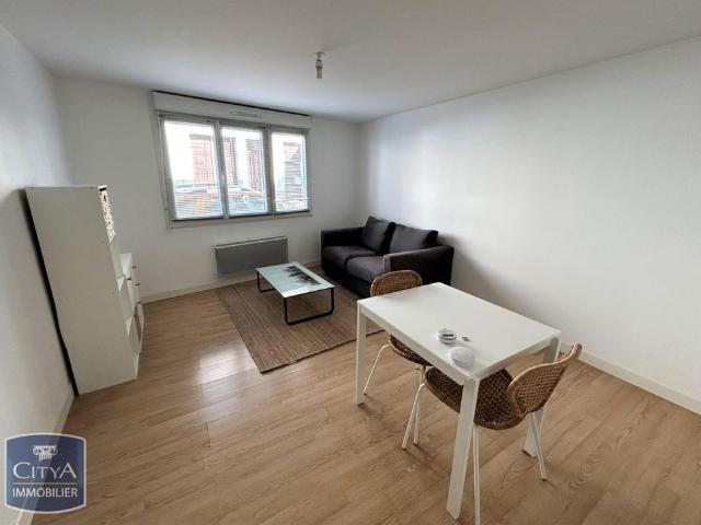 Location Appartement 2 pièces 41m² CHOLET 49300