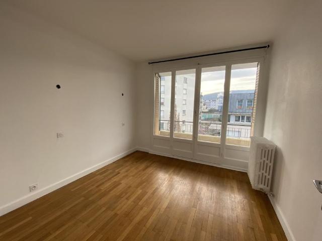Location Appartement 2 pièces 41m² ANNECY 74000
