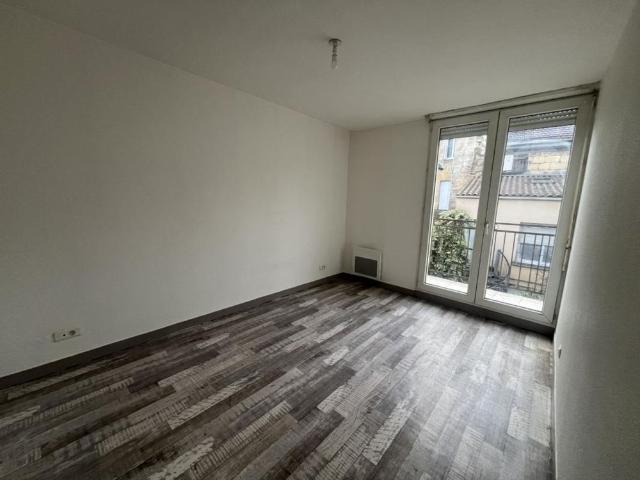 Location Appartement 2 pièces 41m² BORDEAUX 33800