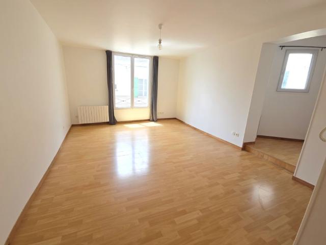 Location Appartement 2 pièces 41m² FONTAINEBLEAU 77300