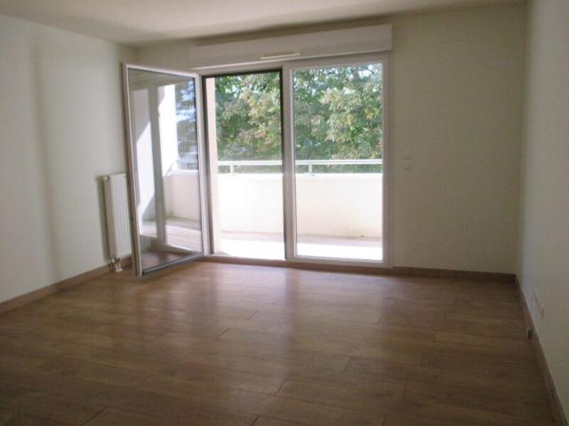 Location Appartement 2 pièces 41m² ORLEANS 45000