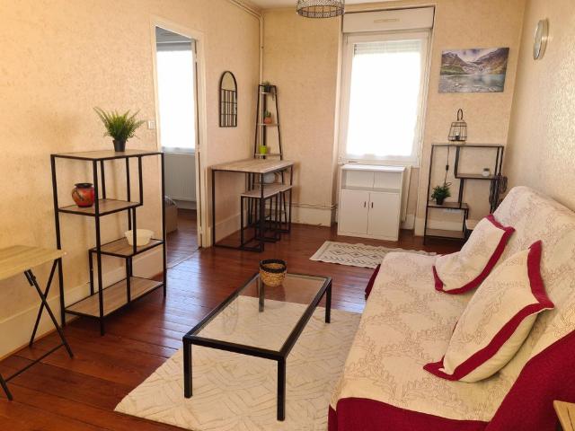 Location Appartement 2 pièces 41m² LE CREUSOT 71200