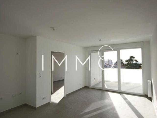 Location Appartement 2 pièces 41m² MARSEILLE 9ème
