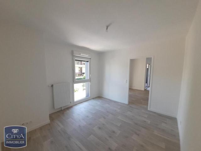 Location Appartement 2 pièces 41m² MELUN 77000