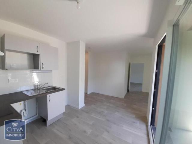 Location Appartement 2 pièces 41m² MELUN 77000