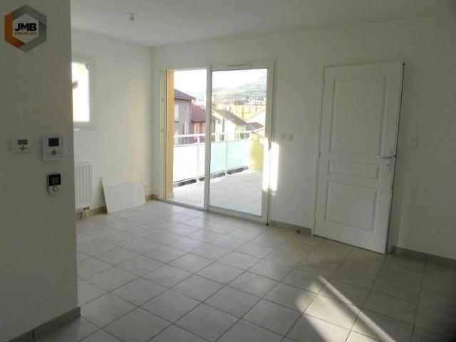 Location Appartement 2 pièces 41m² MILLAU 12100