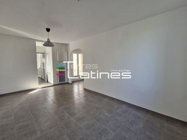 Location Appartement 2 pièces 41m² NIMES 30000